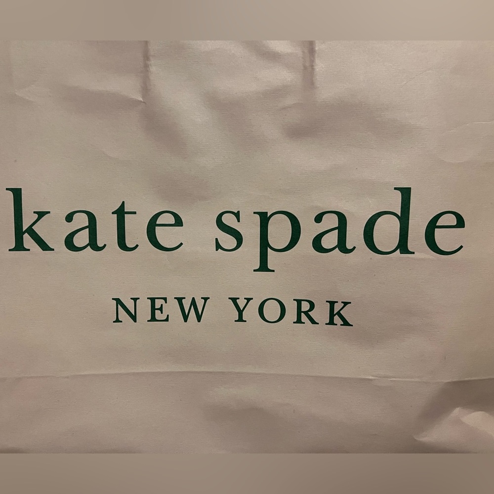 Kate Spade Continental Handbag & Wallet (Matching set)

ROSE GOLD (PINK TINT)